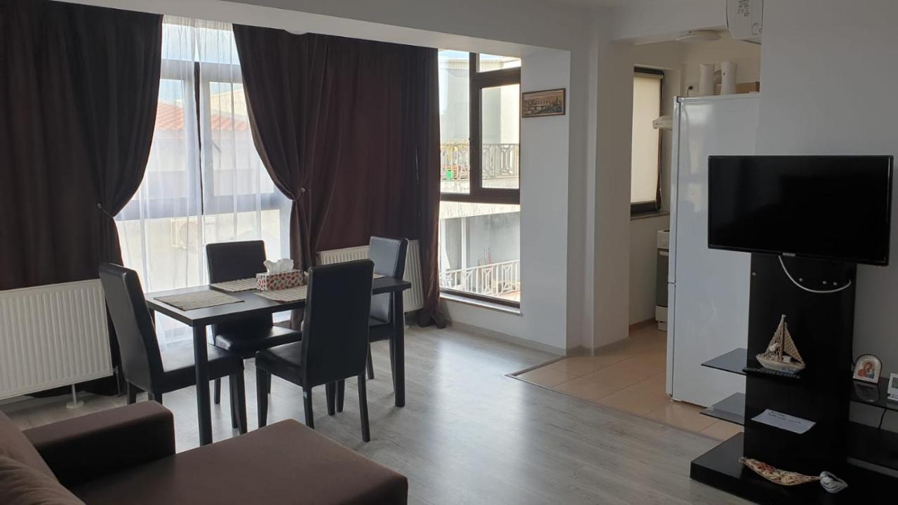 Apartament Lulu Mamaia Nord, 3 Minute De Plaja Navodari Exterior photo